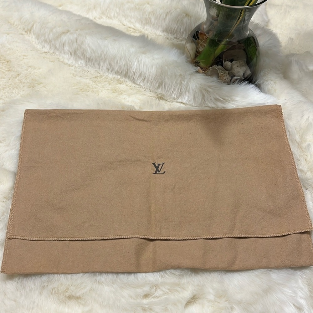 LV Dust Bag